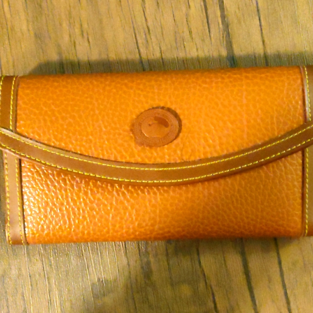 Dooney and Bourke Purse Wallet